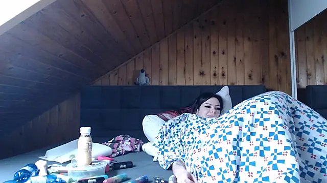 BoeseMoni1998 online show from November 8, 10:19 am