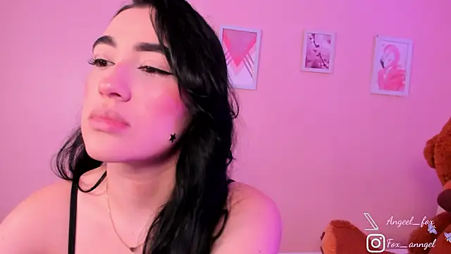 angeel fox online show from April 29, 2:38 am