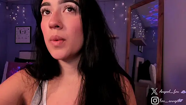 angeel fox online show from January 30, 4:58 am