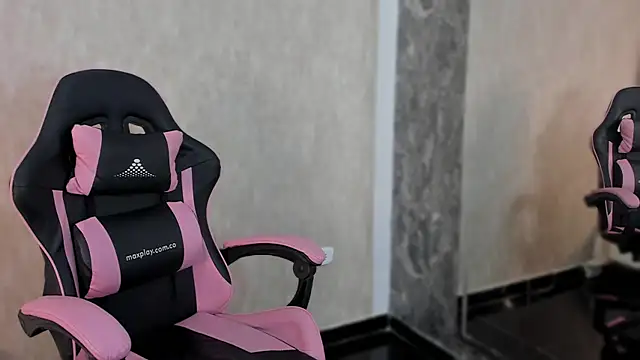 Cleopatra Fit online show from March 10, 11:45 am