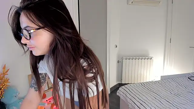 GoodGirll2133 online show from September 25, 6:58 pm