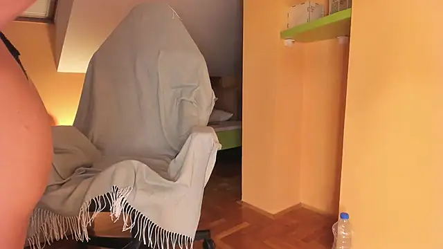 GoodGirll2133 online show from March 11, 12:11 am