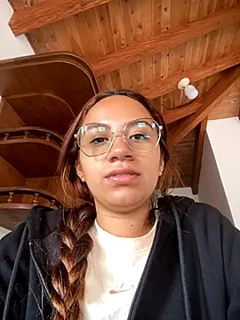 Snapshot of Jules_n_Gia chatting on September 11, 8:31 pm Jules n Gia online show from September 11, 8:31 pm