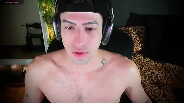 newjeff online show from April 16, 9:39 pm