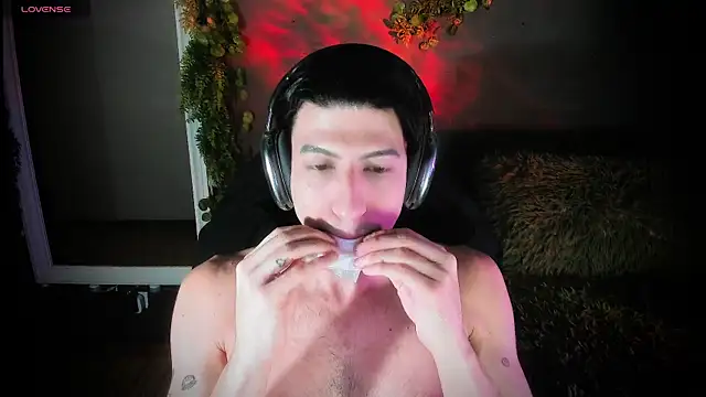 newjeff online show from April 2, 7:09 pm