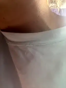 Snapshot of JoannaStanford chatting on October 21, 9:47 pm JoannaStanford online show from October 21, 9:47 pm