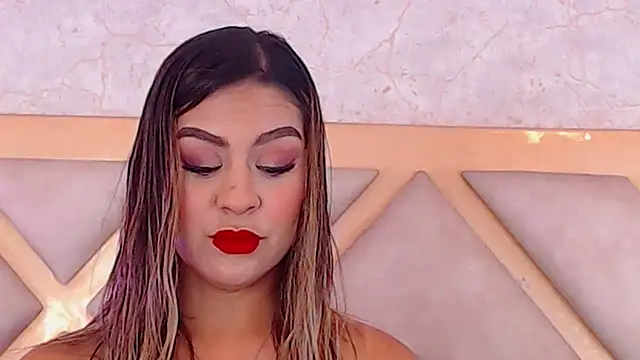 JoannaStanford online show from April 17, 11:40 pm