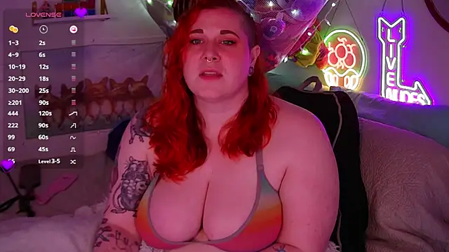 opalreigning online show from March 22, 9:00 am