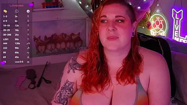 opalreigning online show from April 26, 7:38 am