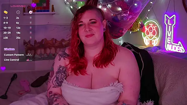 opalreigning online show from December 4, 8:57 am