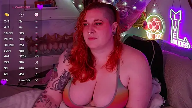 opalreigning online show from April 18, 7:44 am