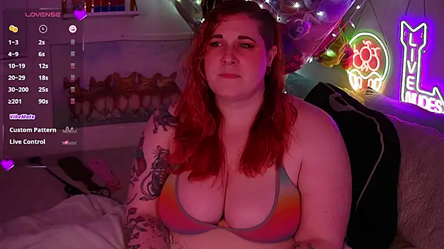 opalreigning online show from March 4, 10:34 am