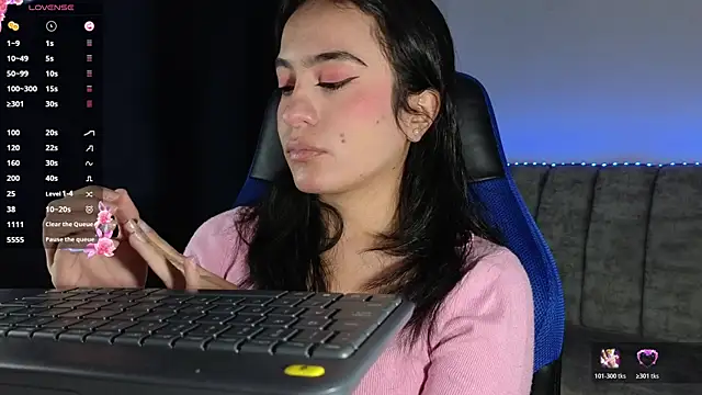 ZaraDames  online show from April 9, 2:57 am