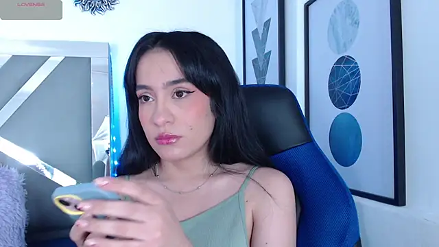ZaraDames  online show from March 1, 5:09 am