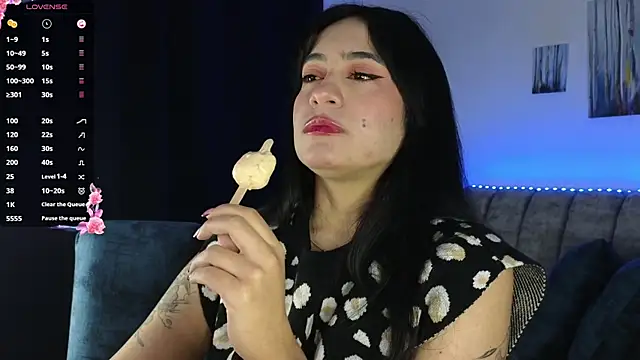 ZaraDames  online show from November 6, 3:43 am