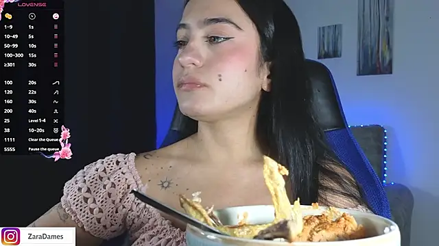 ZaraDames  online show from February 4, 4:07 am