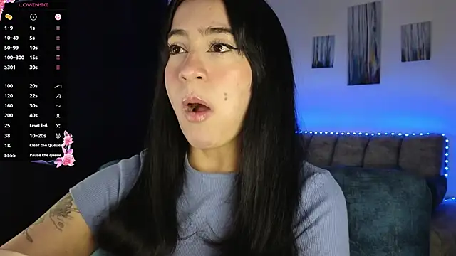 ZaraDames  online show from November 5, 4:15 am