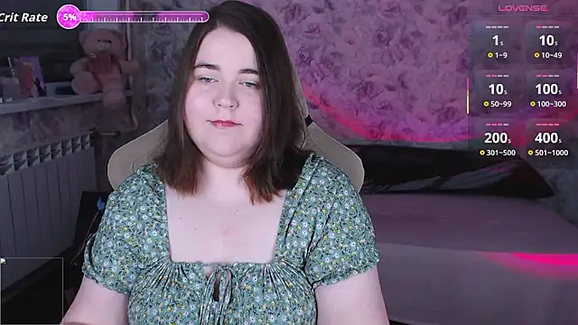 Estelle Hicks online show from March 24, 6:41 pm