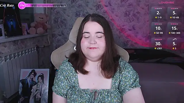 Snapshot of Estelle_Hicks chatting on July 13, 7:13 pm Estelle Hicks online show from July 13, 7:13 pm