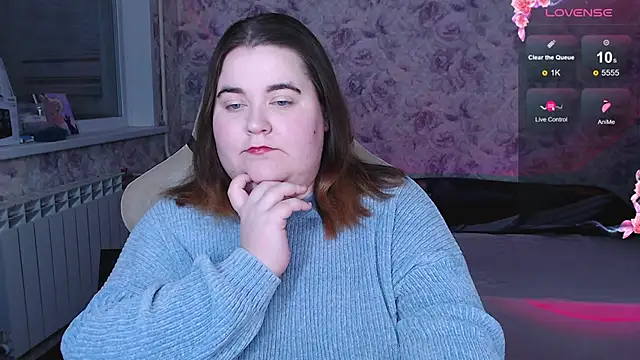 Estelle Hicks online show from October 27, 6:09 pm