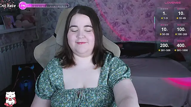Estelle Hicks online show from May 22, 7:01 pm
