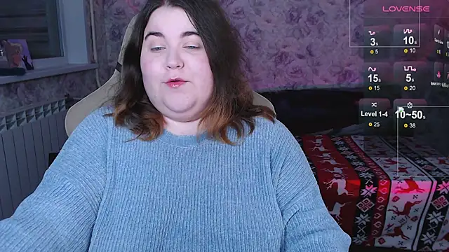 Estelle Hicks online show from November 8, 6:33 pm