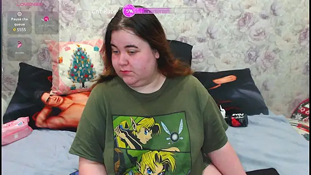 Snapshot of Estelle_Hicks chatting on February 22, 9:59 pm Estelle Hicks online show from February 22, 9:59 pm