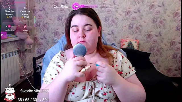 Snapshot of Estelle_Hicks chatting on March 17, 6:21 pm Estelle Hicks online show from March 17, 6:21 pm