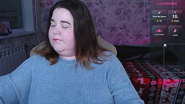 Estelle Hicks online show from November 7, 6:23 pm