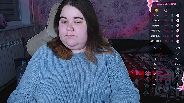 Estelle Hicks online show from November 18, 6:22 pm