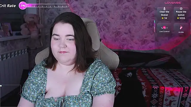 Snapshot of Estelle_Hicks chatting on February 27, 6:41 pm Estelle Hicks online show from February 27, 6:41 pm