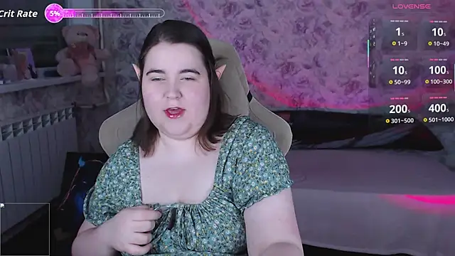 Estelle Hicks online show from March 26, 6:39 pm