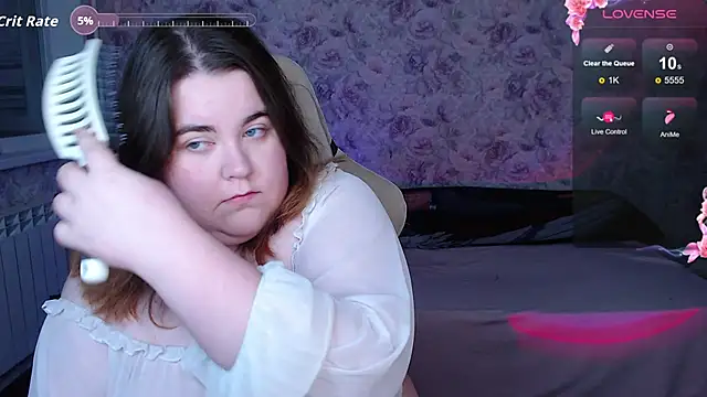 Snapshot of Estelle_Hicks chatting on October 2, 6:22 pm Estelle Hicks online show from October 2, 6:22 pm