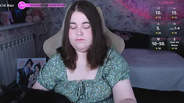 Snapshot of Estelle_Hicks chatting on July 18, 7:22 pm Estelle Hicks online show from July 18, 7:22 pm