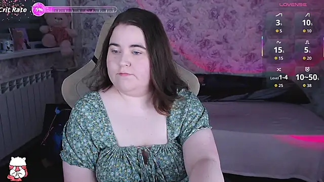 Estelle Hicks online show from April 22, 6:47 pm