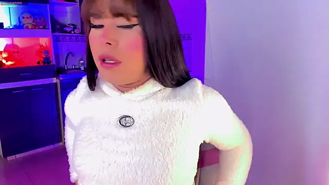 LittleEmmaa online show from March 1, 9:53 am