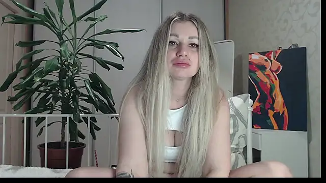 Snapshot of ShyEvaa chatting on May 18, 4:12 pm ShyEvaa online show from May 18, 4:12 pm