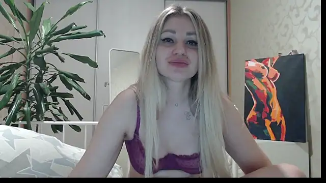 Snapshot of ShyEvaa chatting on May 4, 3:26 pm ShyEvaa online show from May 4, 3:26 pm