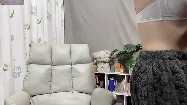 Snapshot of _minji_bae chatting on January 18, 8:09 pm  minji bae online show from January 18, 8:09 pm