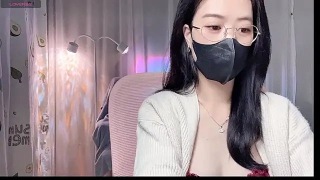  minji bae online show from March 8, 3:59 pm