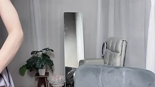 Snapshot of _minji_bae chatting on October 8, 5:57 pm  minji bae online show from October 8, 5:57 pm