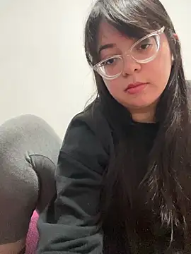 indiegirl666 online show from February 26, 3:28 am