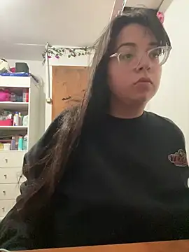 indiegirl666 online show from February 22, 4:04 am