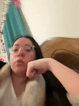 indiegirl666 online show from March 30, 2:24 am