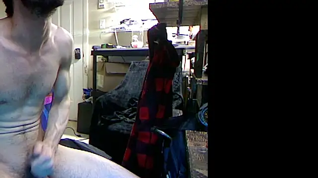 Snapshot of slendt94 chatting on February 23, 10:20 pm slendt94 online show from February 23, 10:20 pm