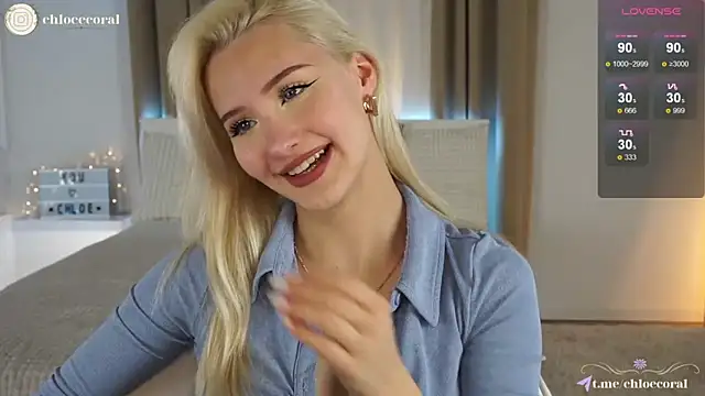 Snapshot of ChloeCoral chatting on January 25, 3:52 pm ChloeCoral online show from January 25, 3:52 pm