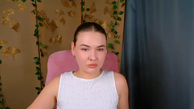 Snapshot of Glory_air chatting on June 20, 4:39 am Glory air online show from June 20, 4:39 am