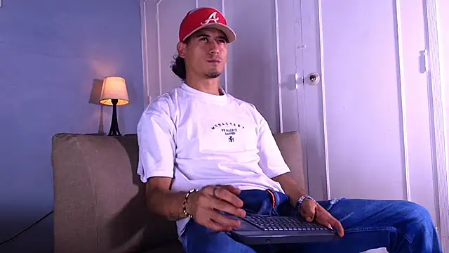 Jhonn Rhyss online show from November 9, 7:18 pm