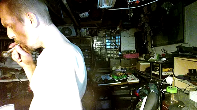 mrwinsalot88 online show from October 17, 5:44 am