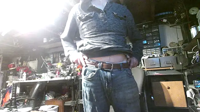 mrwinsalot88 online show from October 22, 7:08 am